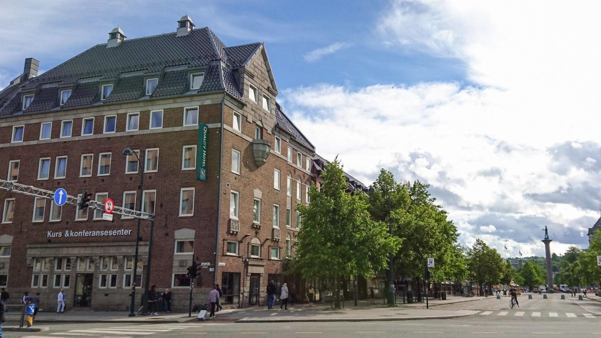 Quality Augustin Hotel 4*